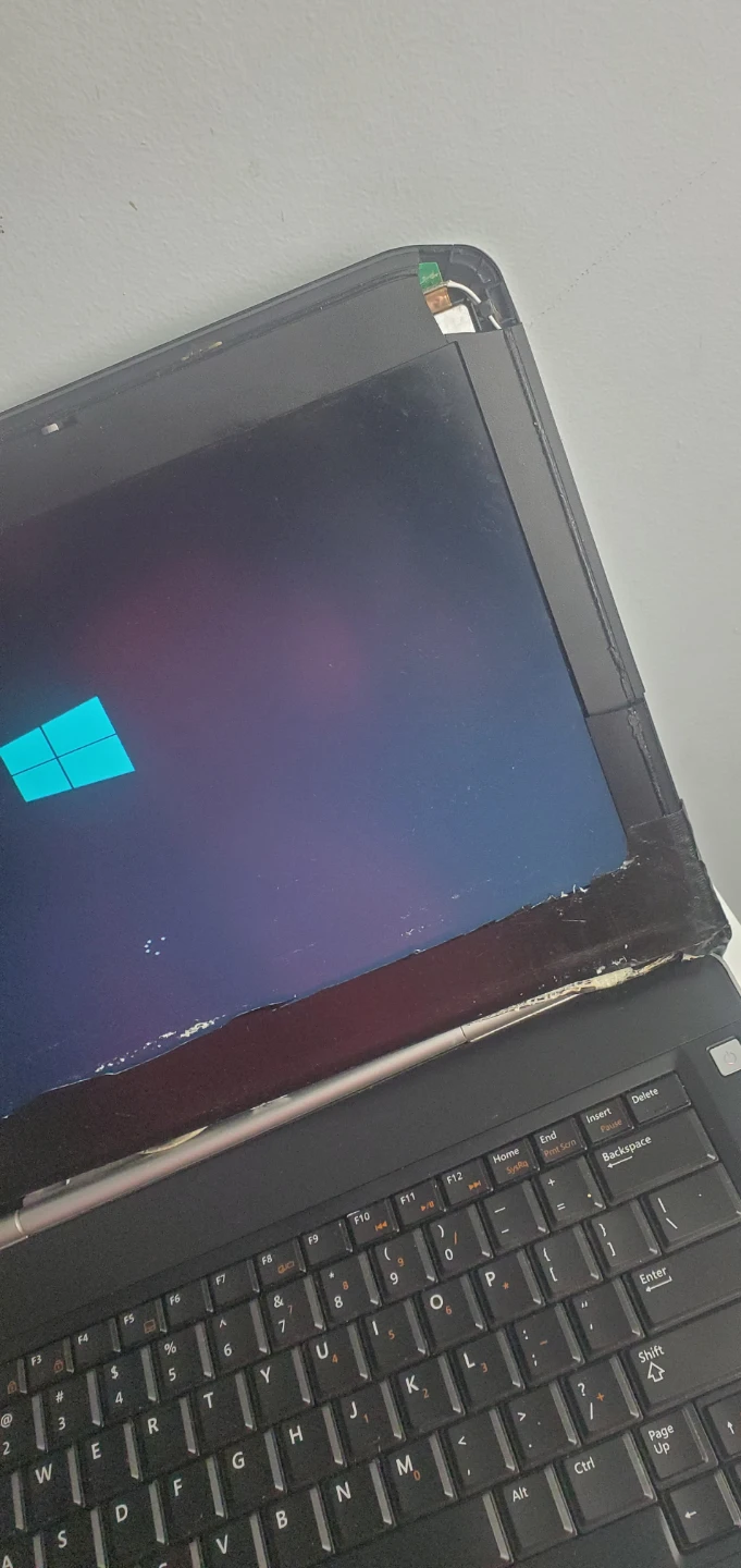 Dell Laptop - For Parts/Repair - photo 4