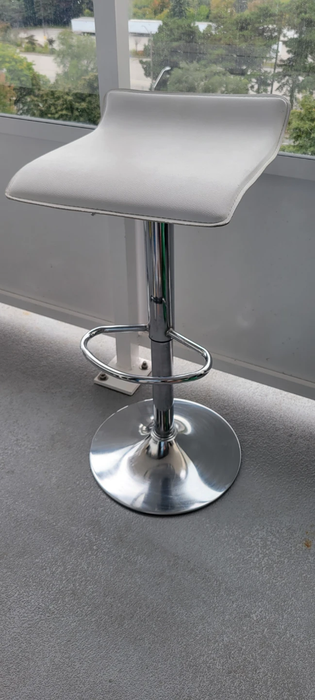 Adjustable White Bar Stool/ Adjustable High chair - photo 3