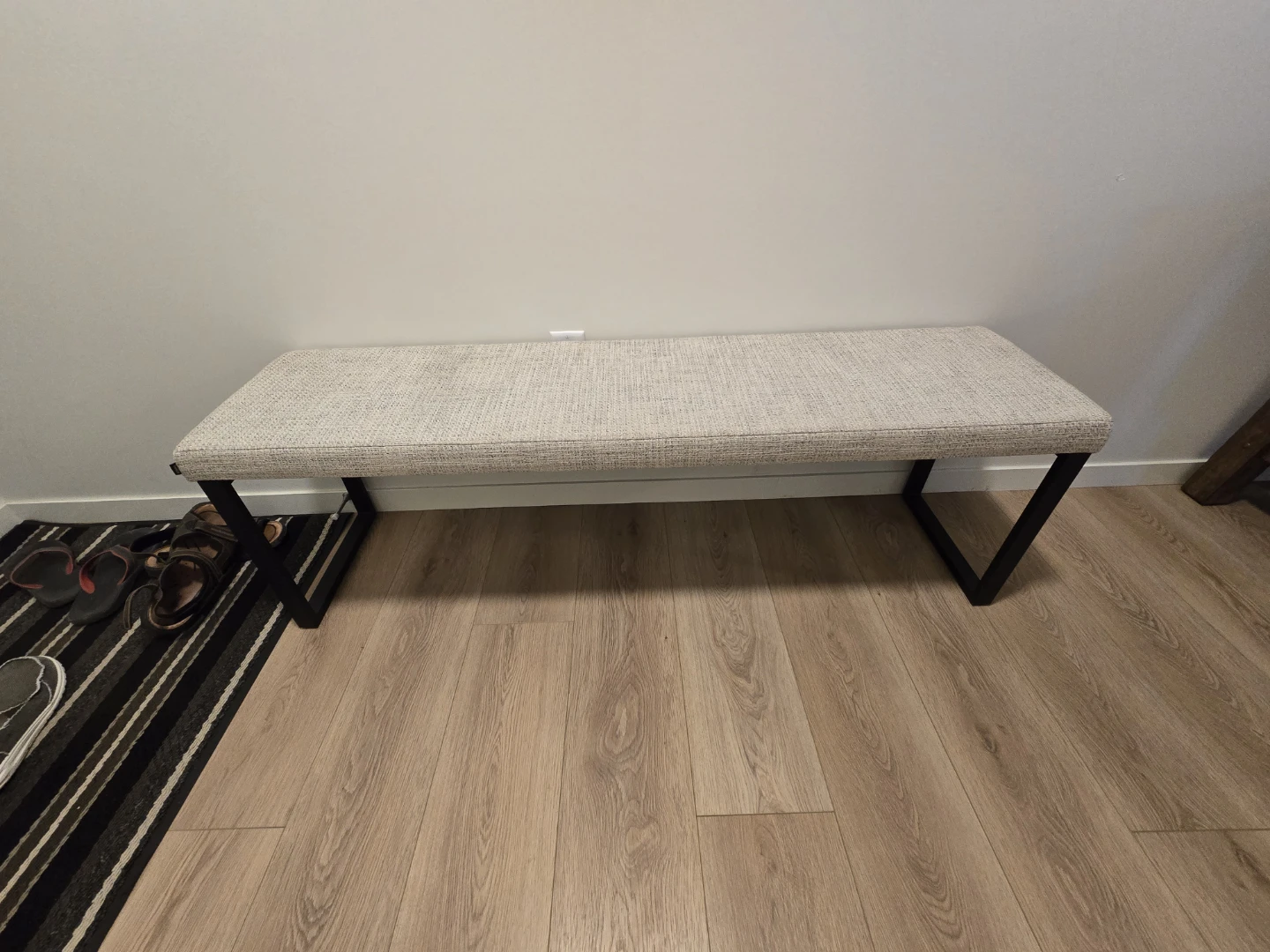 AMESCO DRYDEN 60IN BENCH with CUSHION SEAT..... CANADIAN MADE