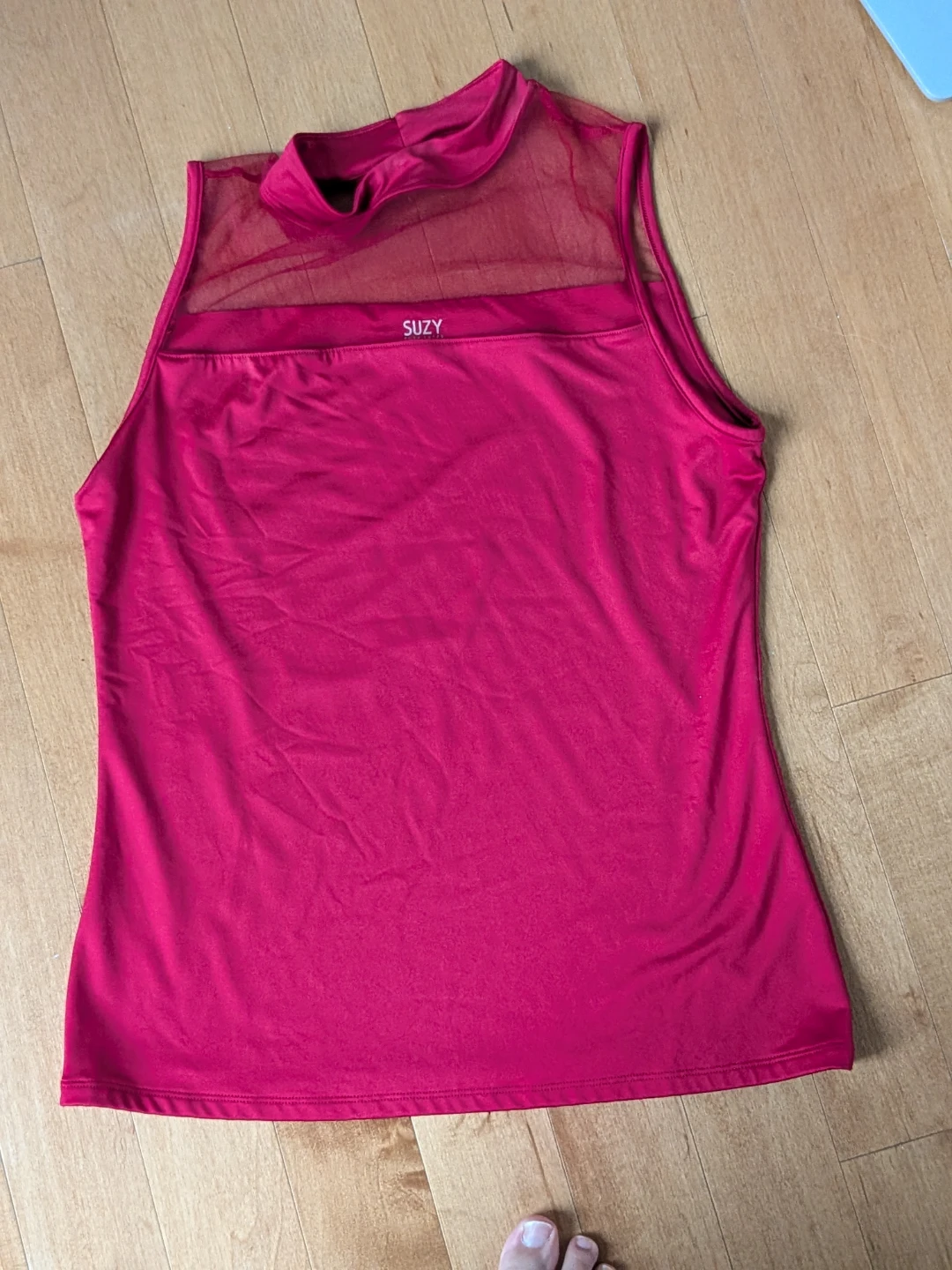 Suzy Women's Sleeveless Mock Neck Top