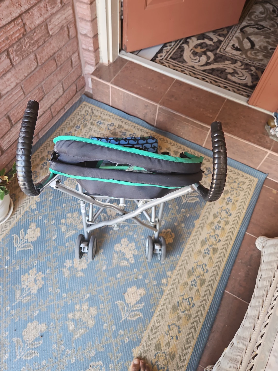 Lightweight Stroller with Whale Print - photo 5