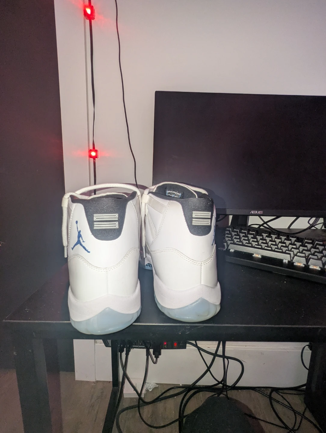 Air Jordan 11 legend blue - photo 4