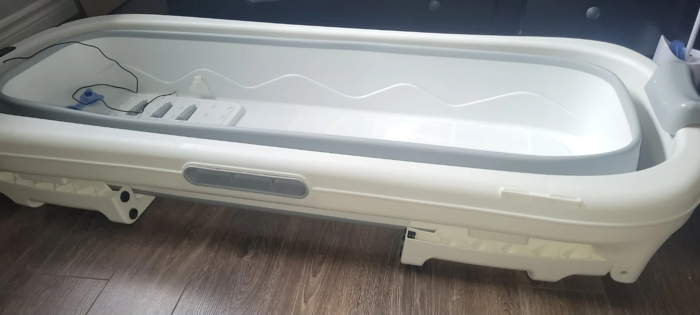 Collapsible Baby Bathtub with Temperature Sensor - photo 3