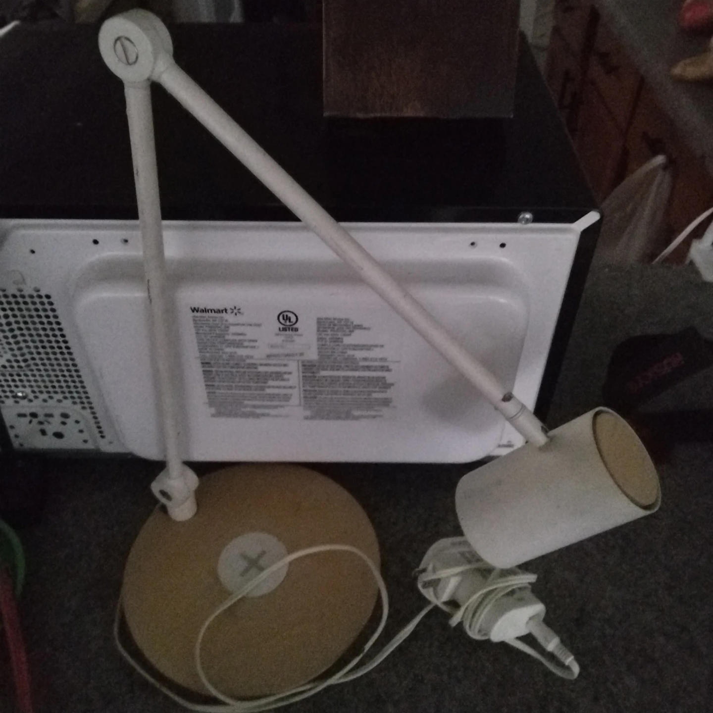 Ikia lamq whit wireless charger - photo 2