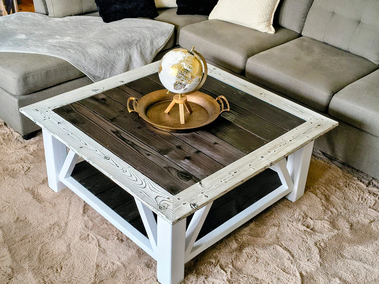 Farmhouse Coffee Table with Shelf - photo 3