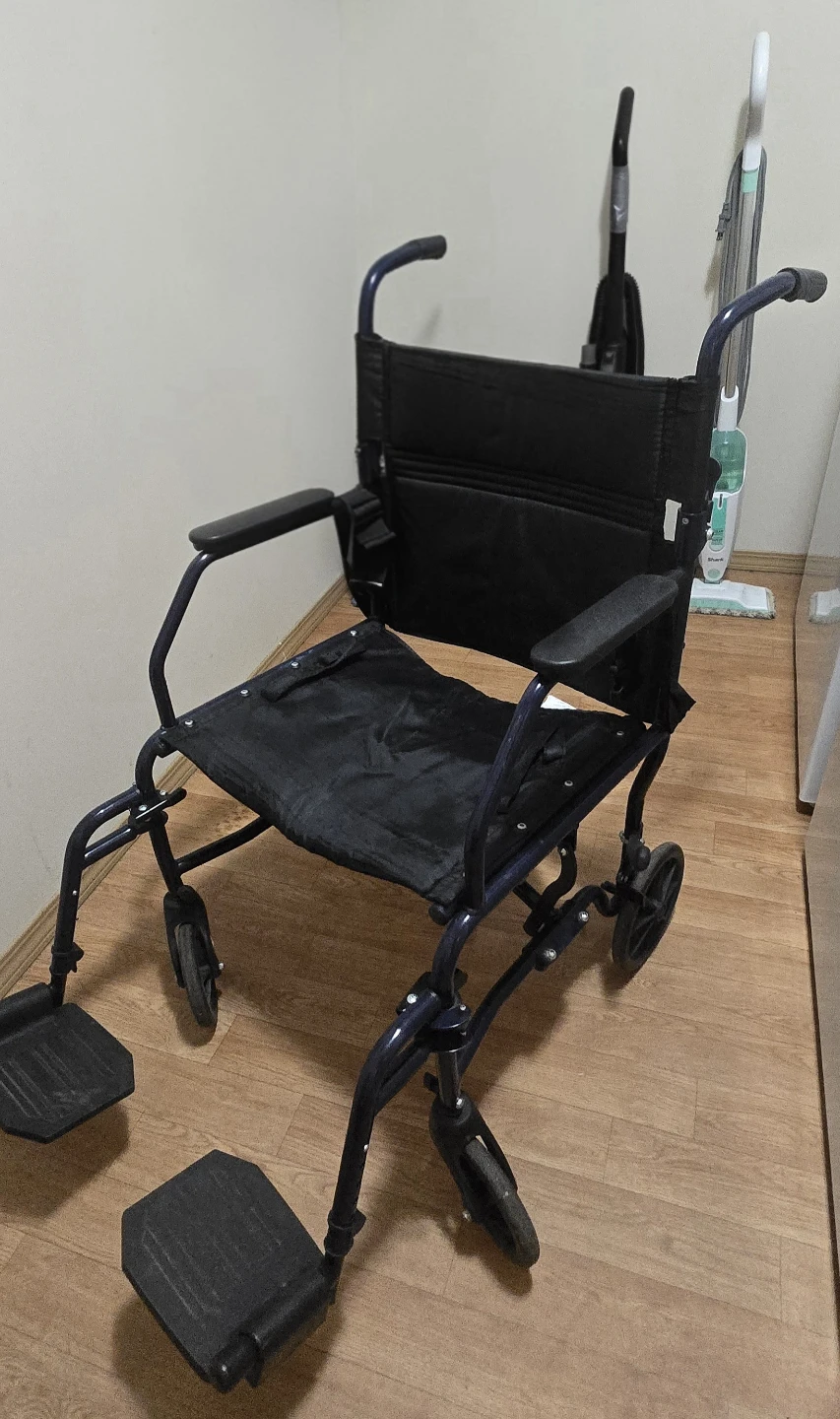 Carex Lightweight Transport Wheelchair - photo 4