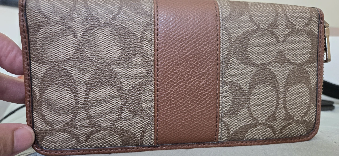 Coach Zip Around Wallet - photo 2