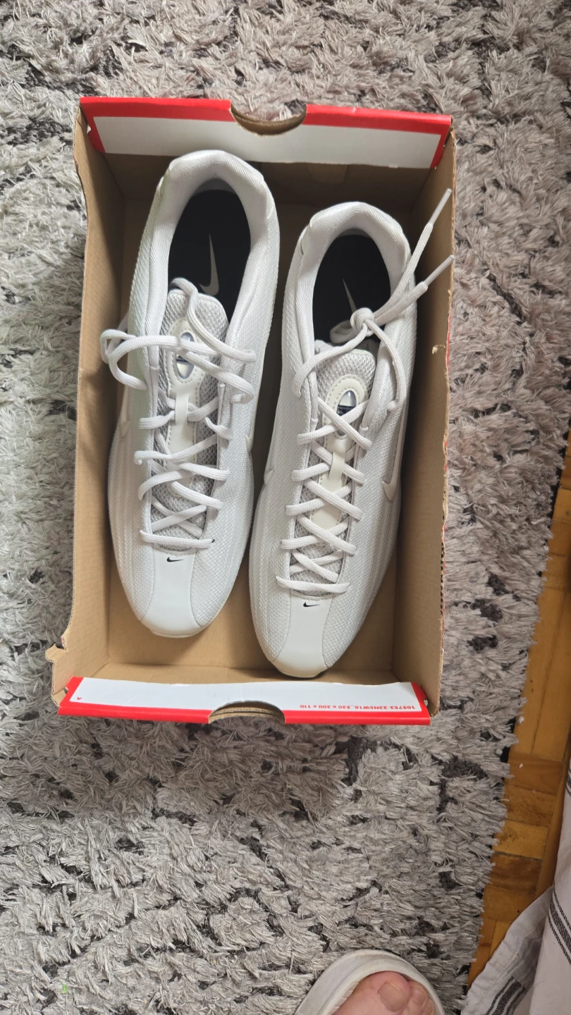 Nike shoes new - photo 2