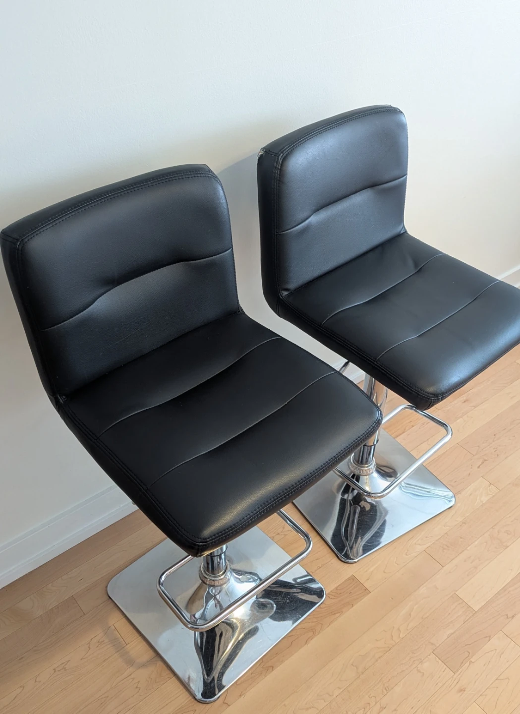 Set of 2 Bouclair Black Adjustable Bar Stools - photo 2