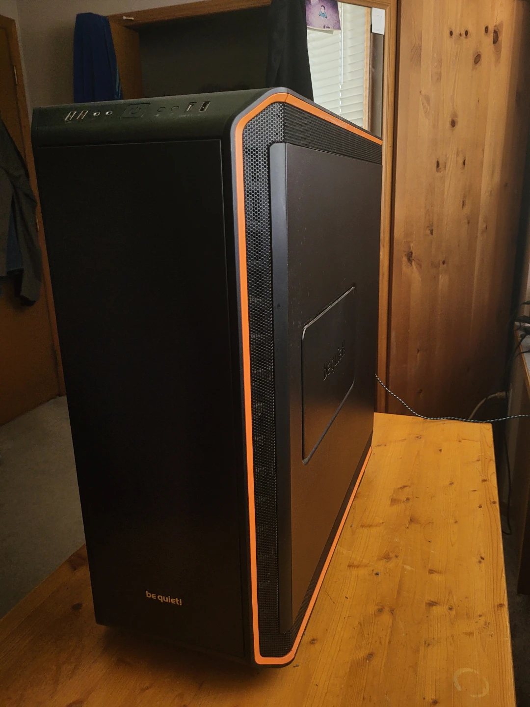 PC, Mouse, Desk and Office Chair - photo 4