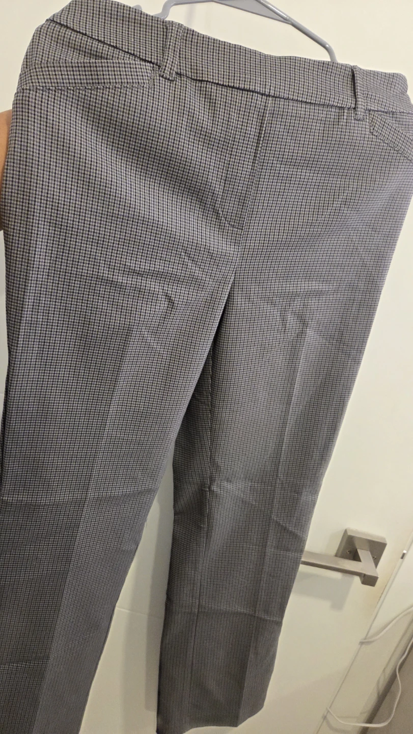Reitmans Petite Straight Leg Pants - Size 8 - photo 4