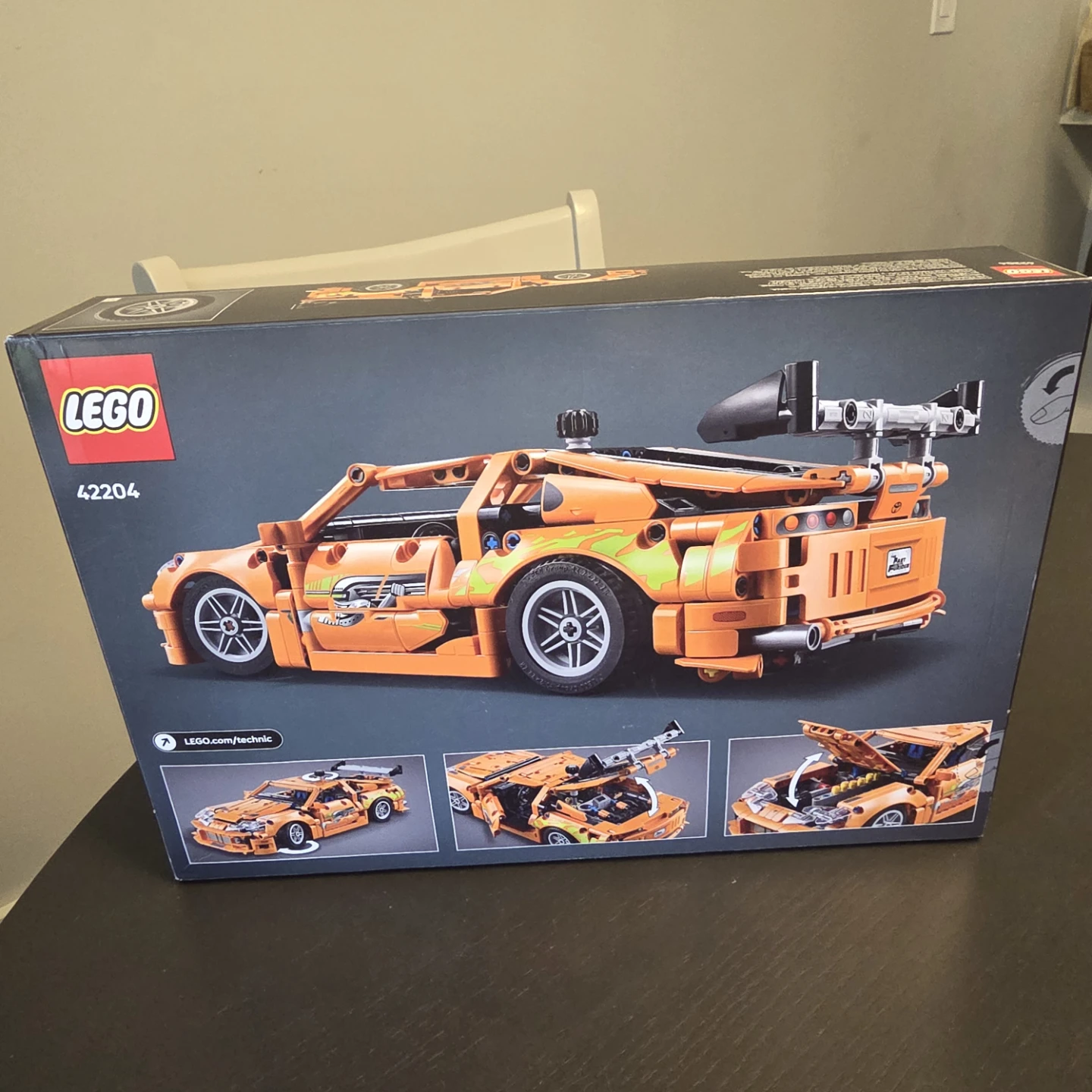 LEGO Technic Fast & Furious Toyota Supra MK4 (42204) - photo 2