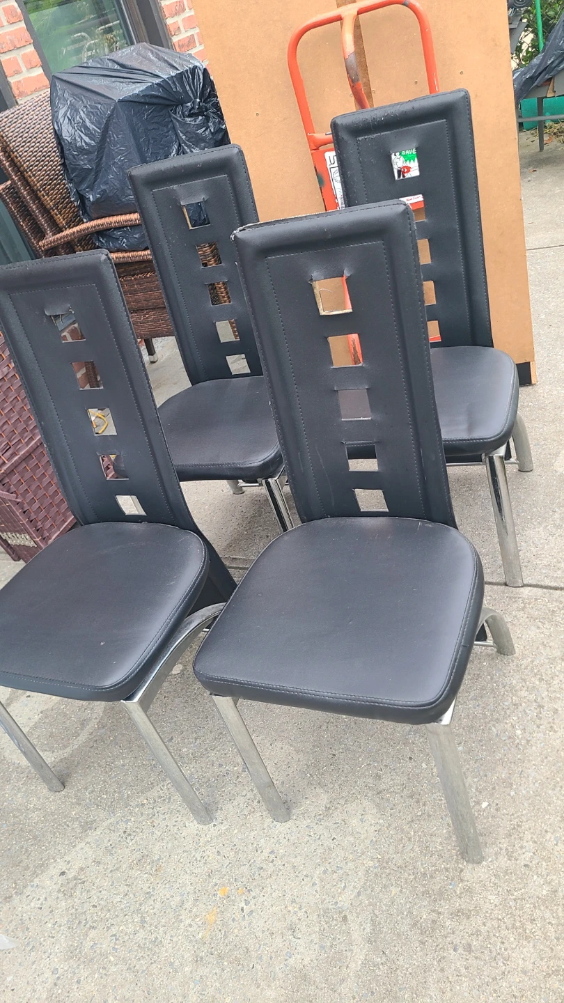 Set of 4 Black Dining Chairs with Silver Legs - photo 2