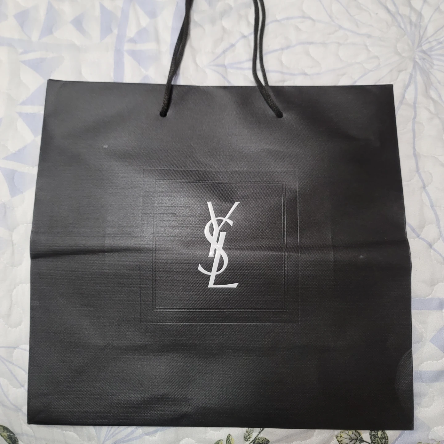 Yves Saint Laurent Shopping Bag