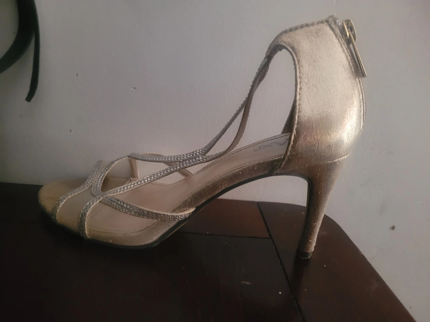 Gold Sparkly event/dance heels - photo 5