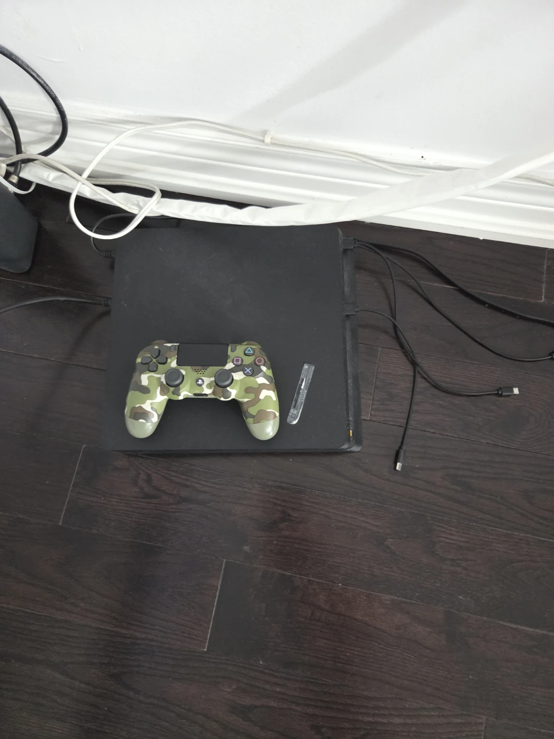 Playstation 4 Console with Camouflage Controller
