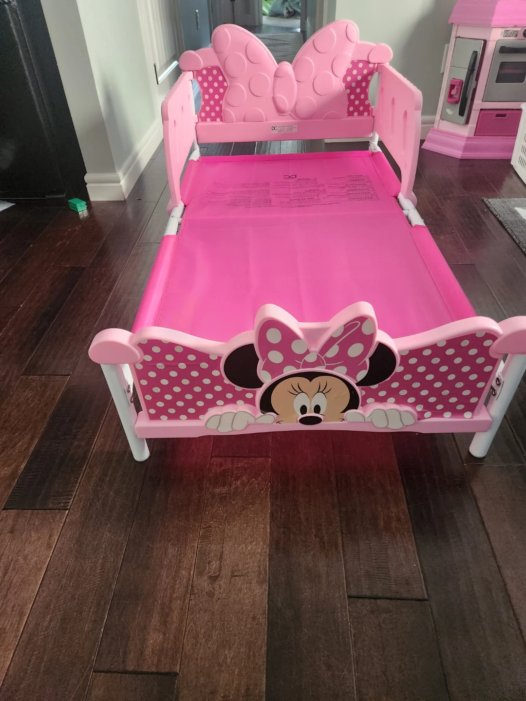 Minnie Mouse Toddler Bed - photo 2