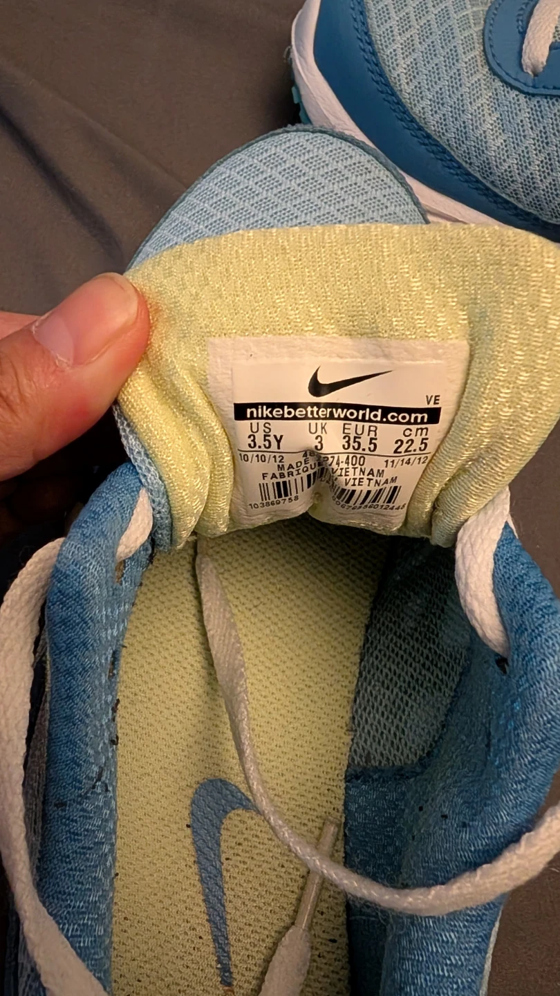 Nike Kids Blue Running Shoes - photo 3