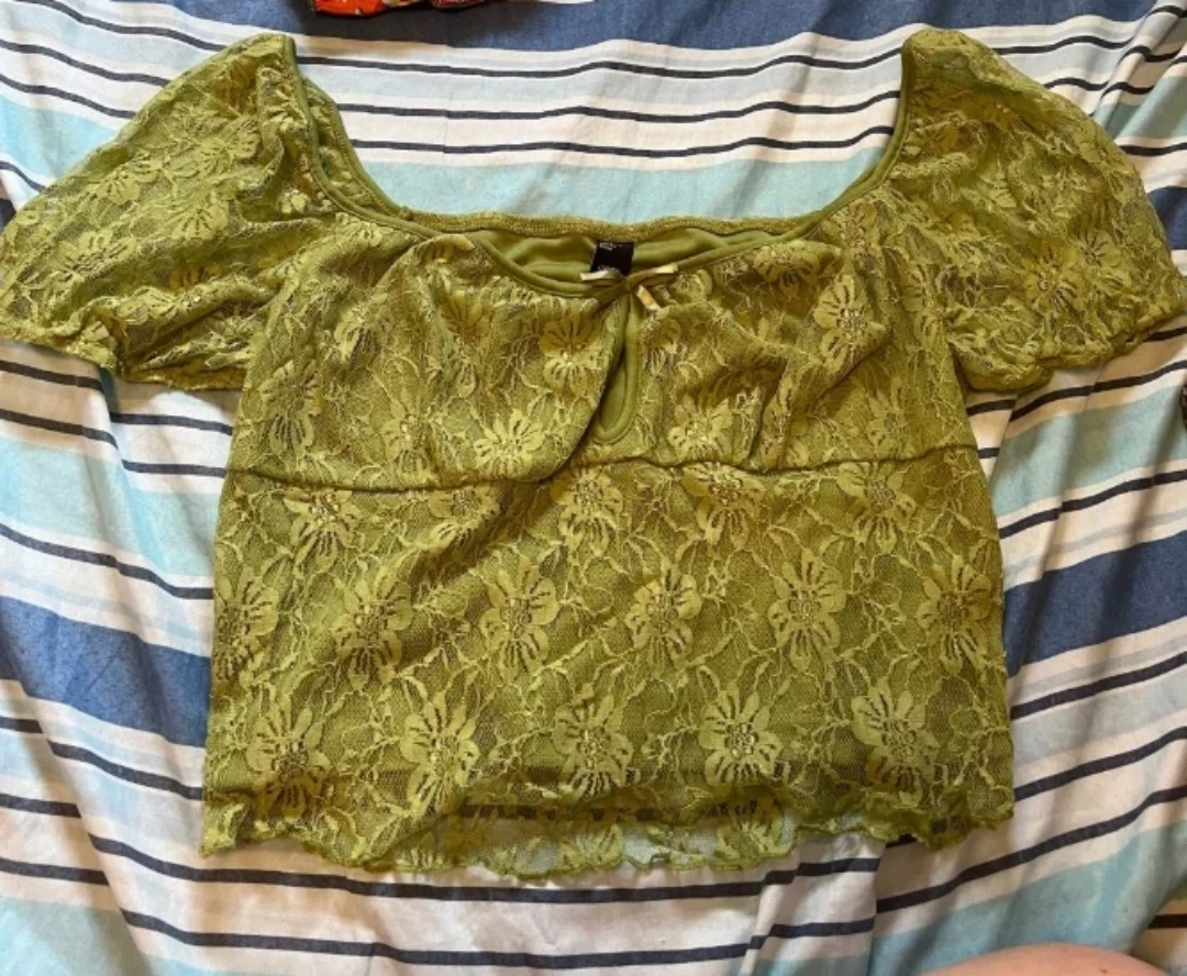 Cider Green Lace Puff Sleeve Top 0XL - photo 2