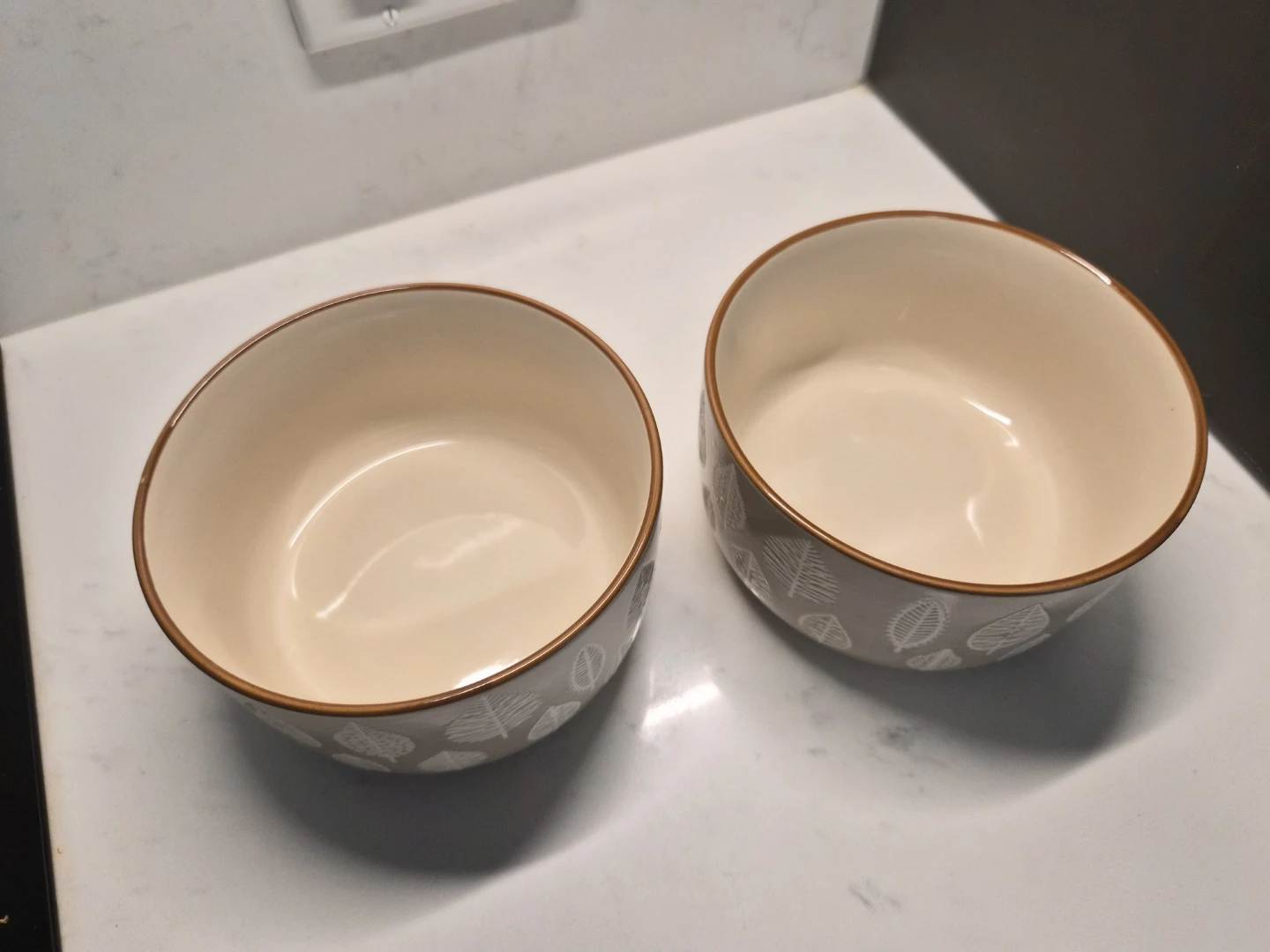 Set of 2 Beige Leaf Pattern Bowls - photo 2
