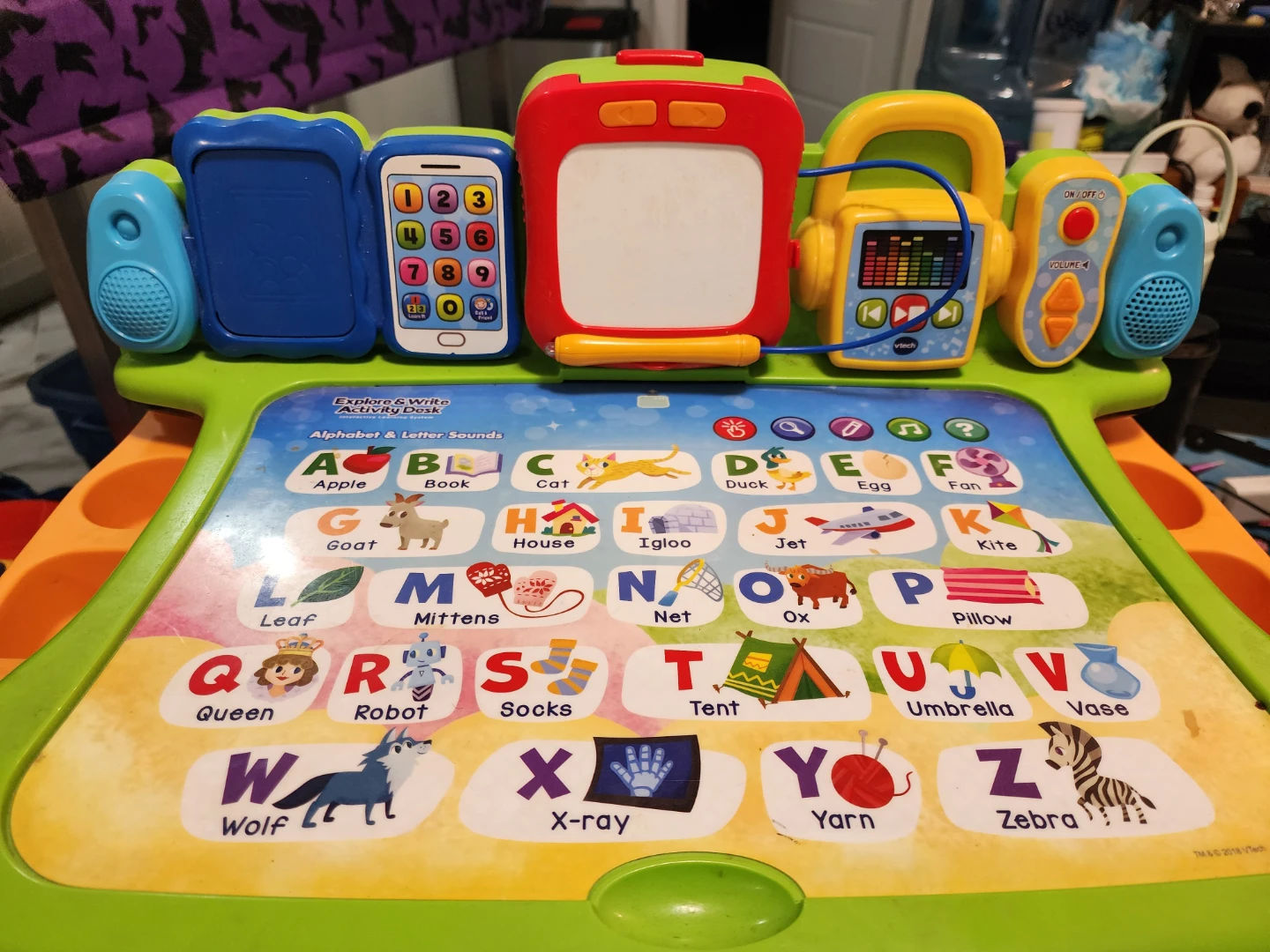 Activity Desk with 2 game cards