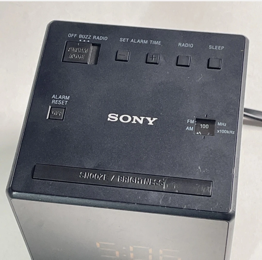 Sony Cube Alarm Clock Radio