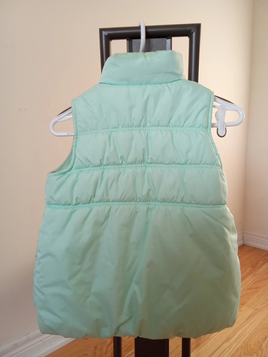 OshKosh B'gosh Mint Green Puffer Vest Size 8 - photo 2