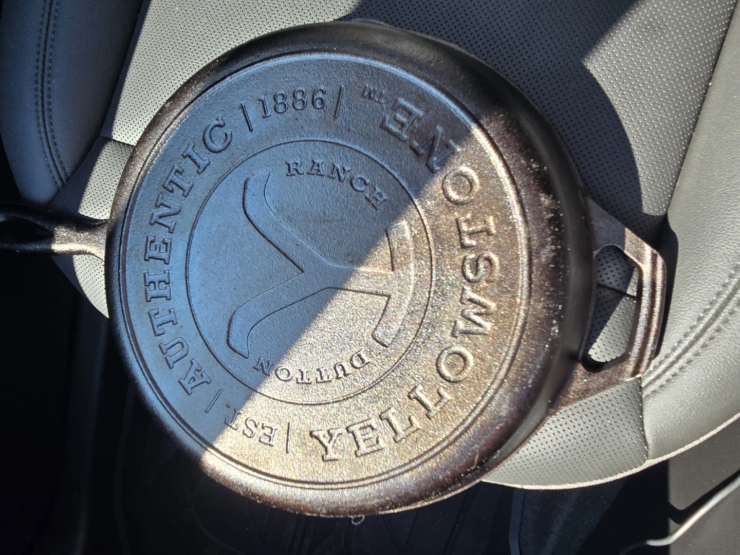 Lodge Yellowstone Ranch Cast Iron Skillet - photo 2
