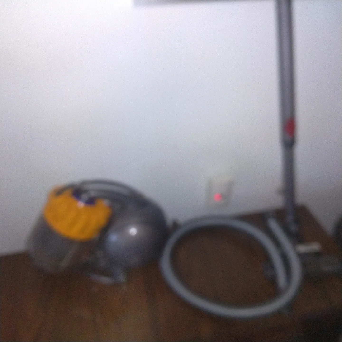 Dyson vacuum cleaner - photo 4