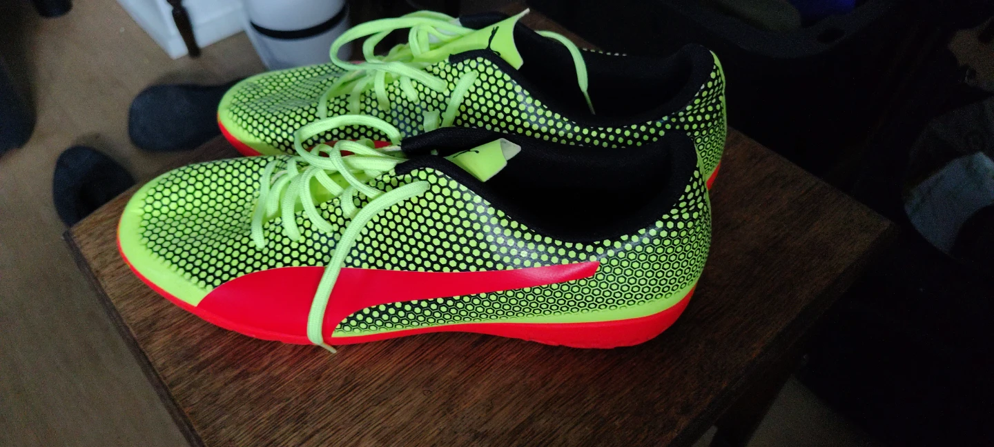 Puma Neon Green & Red Soccer Cleats - photo 4