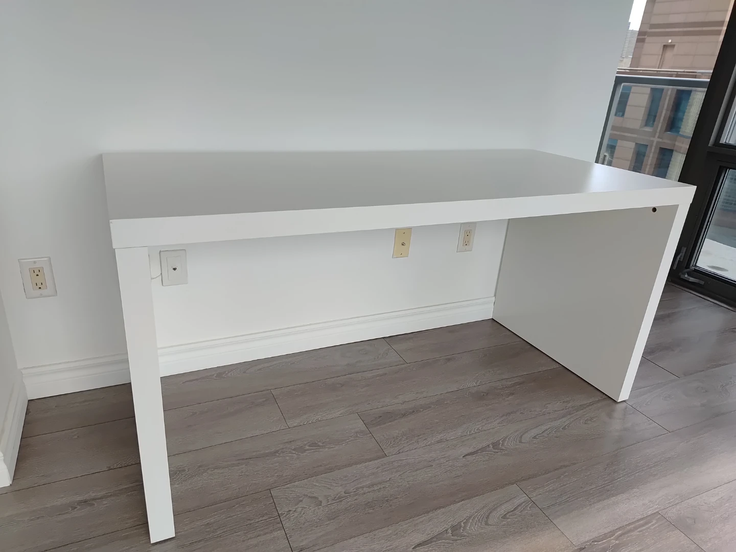 IKEA MALM desk - photo 4