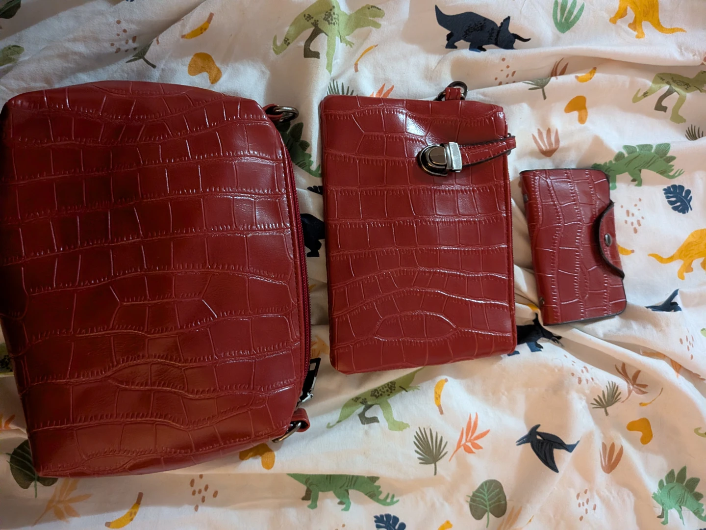 Red Faux Croc Clutch/Wallet Set - photo 3
