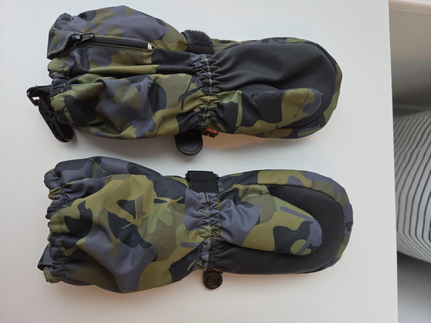 Kombi Camo Mittens - Children's Size L - photo 4