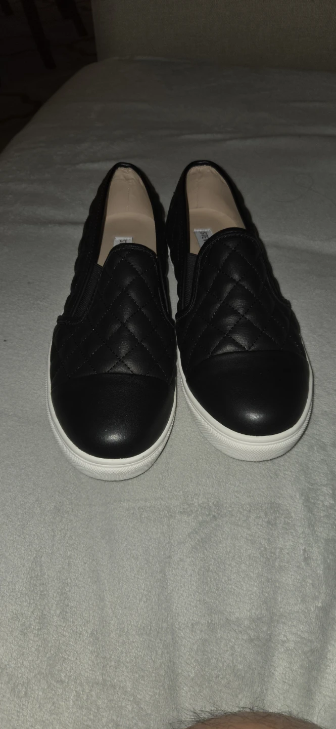 Ladies Steve Madden Casual shoes Black size 9.5
