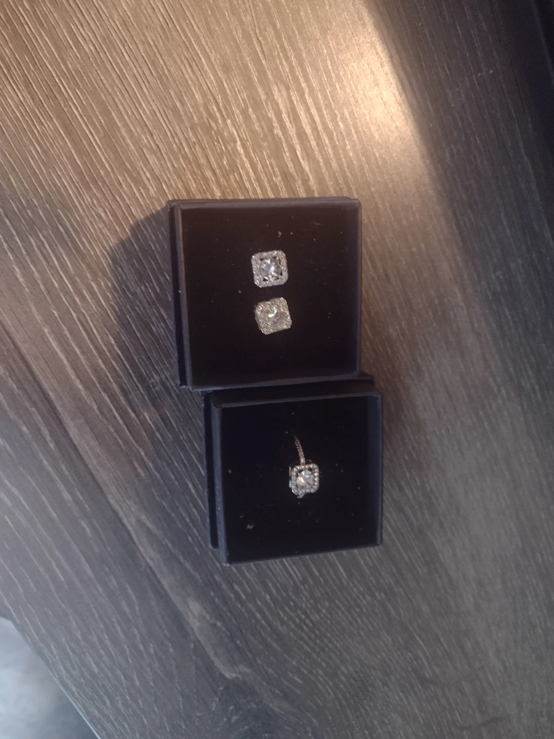 Silver toned Necklace, Ring and Earrings Set