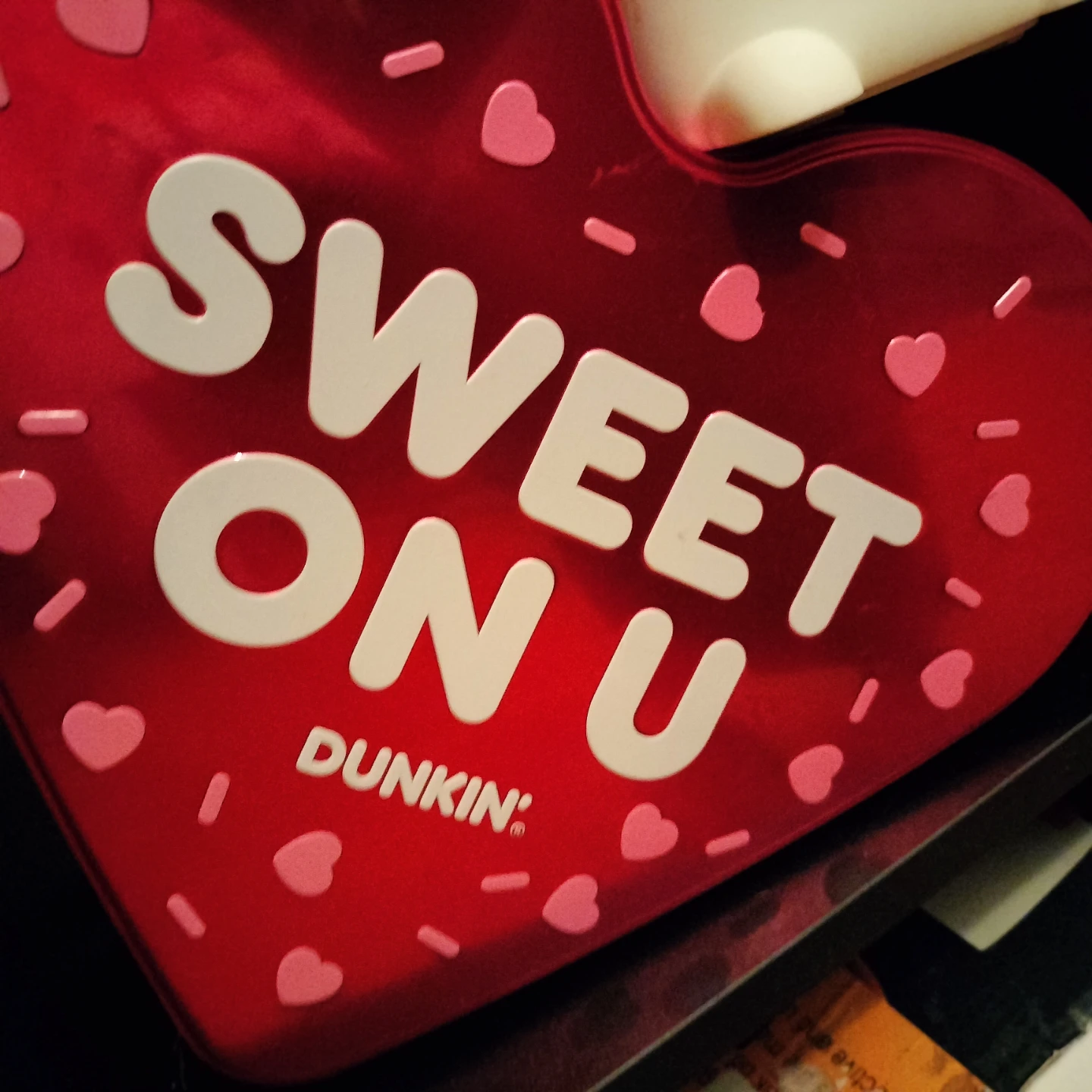 Dunkin' "Sweet On U" Heart Tin - photo 2