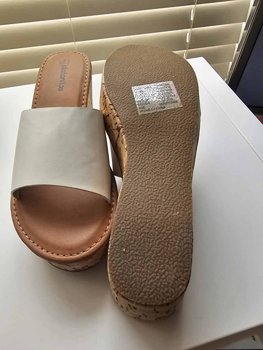 Dolcitas Wedge Sandals Size 8
