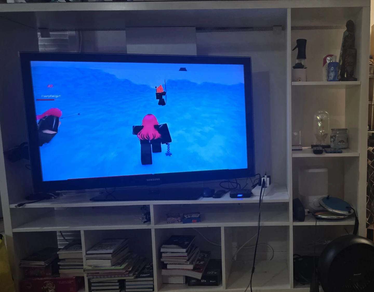 Tv stand