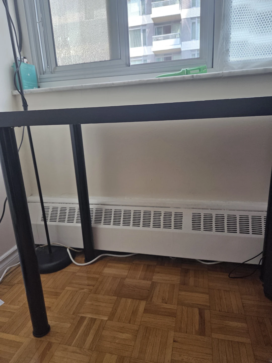 Used desk with a chair - photo 2