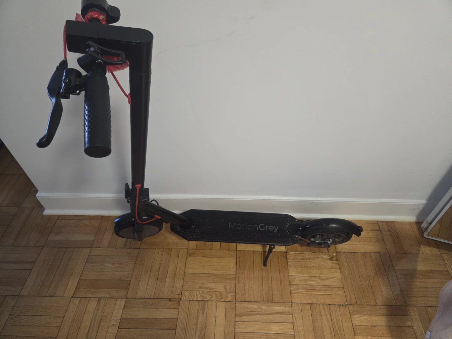 MotionGrey Electric Scooter Plus 35Km Range