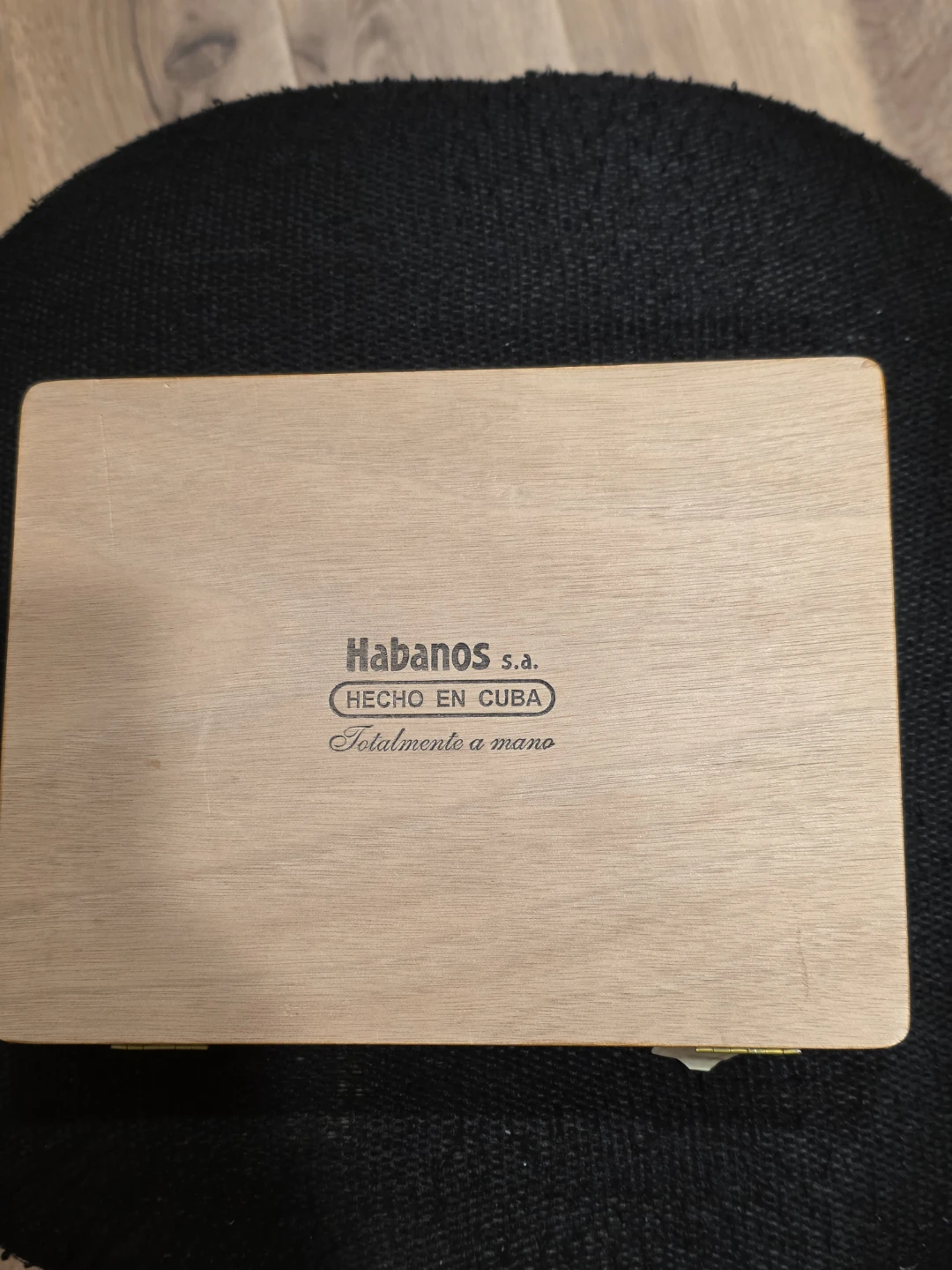 Cohiba Esplendidos Wooden Cigar Box - photo 4