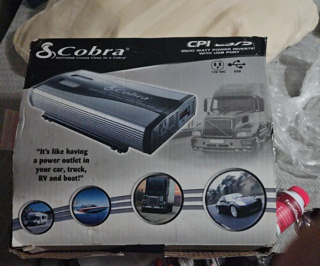 Cobra CPI 2500W Power Inverter