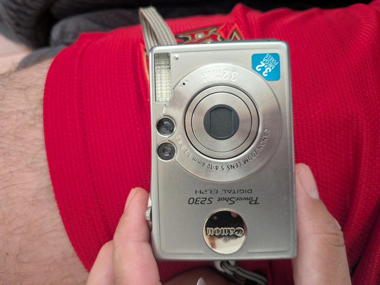 Canon PowerShot S230 Digital ELPH Camera