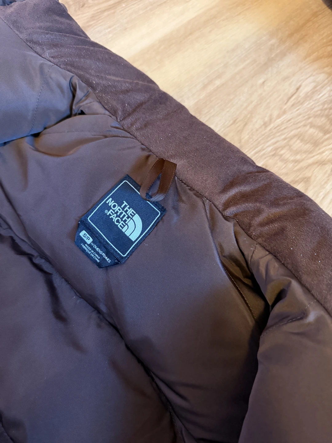 TNF 1996 Women's Vintage Nuptse Jacket (Brown) - photo 5