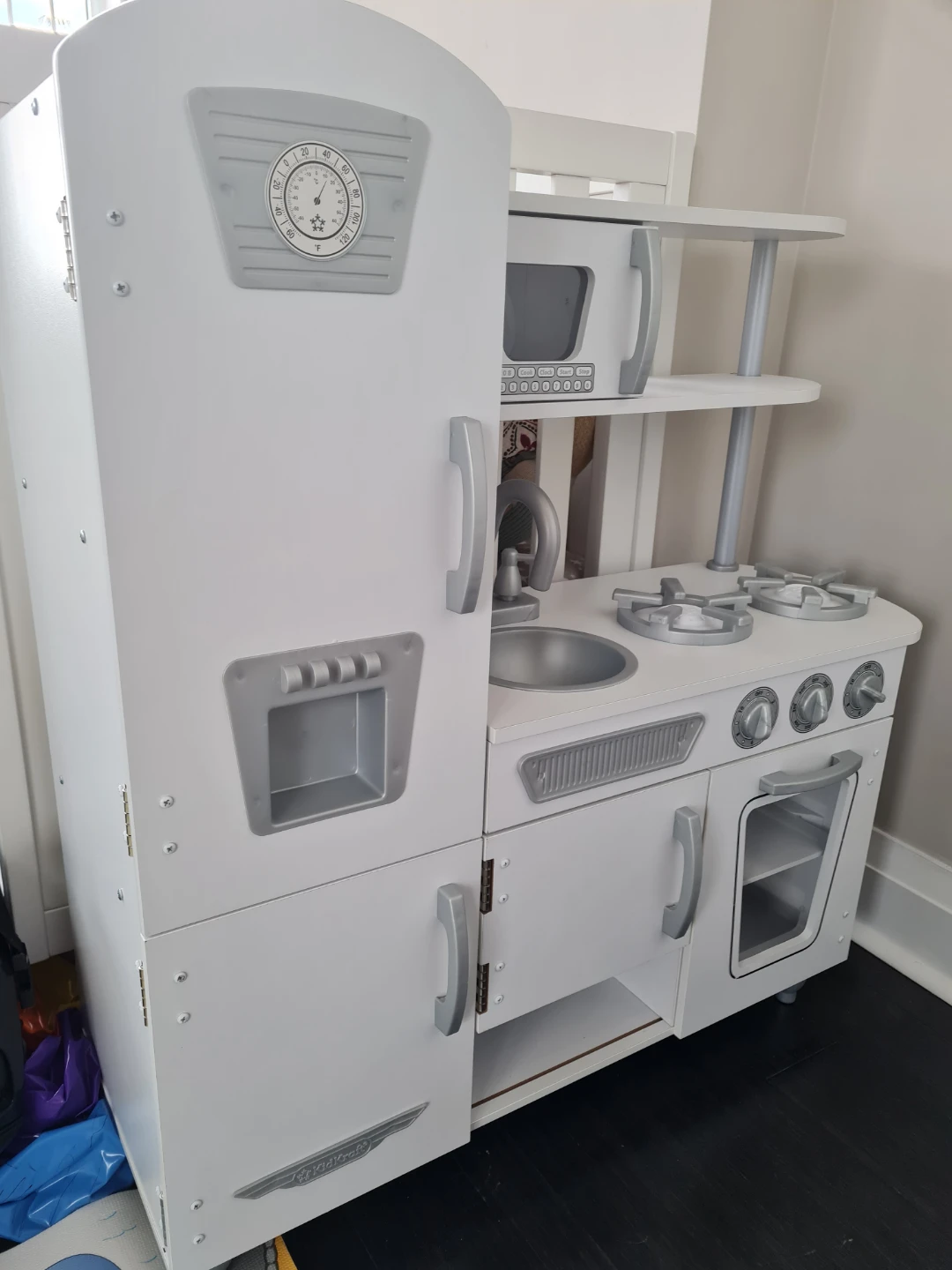 KidKraft White Play Kitchen
