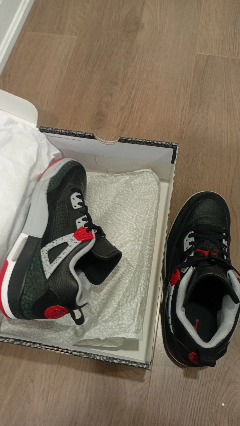 Air Jordan 4 Black Red Cement TD Sneakers - photo 4