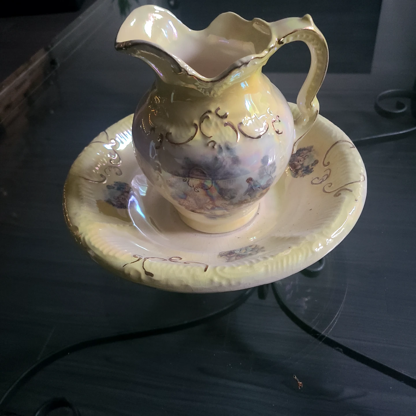 Vintage Pitcher and Wash Basin Set - photo 5