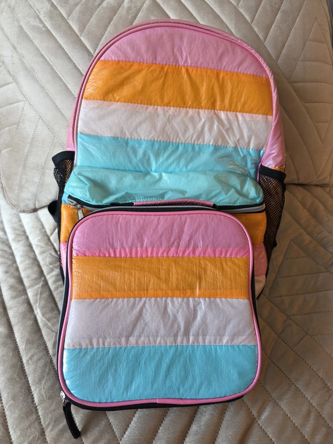 The Place Children's Backpack and Lunch Bag Set - photo 2