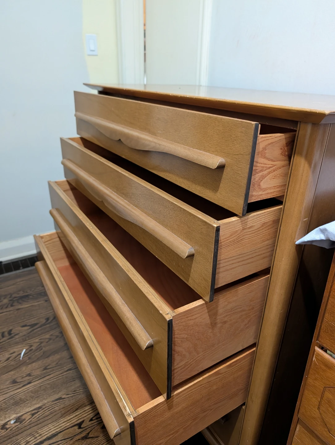 Dressing Cabinet/Closet - photo 2