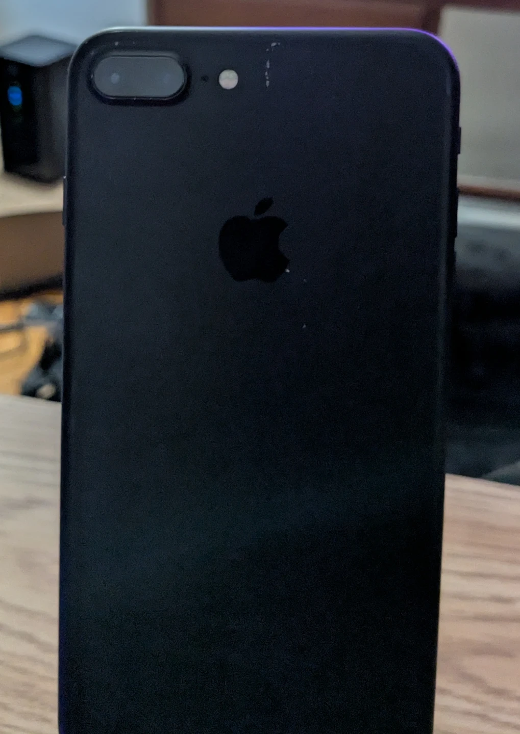 Apple iPhone 7 Plus - Black